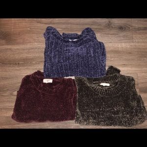 Bundle of 3 polyester sweaters